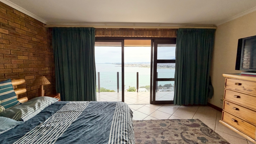 1 Bedroom Property for Sale in Mountainside Western Cape